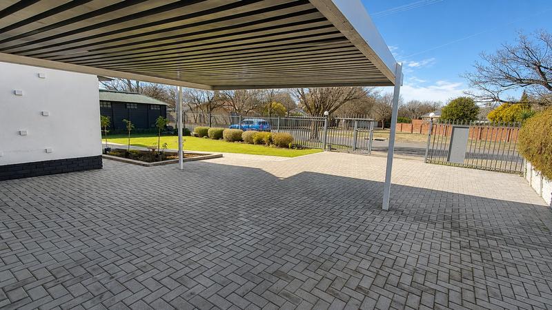4 Bedroom Property for Sale in Bayswater Free State